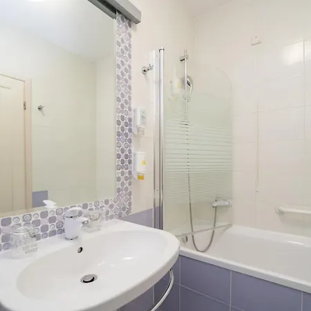 Hotel Zlatna Vala Pelegrin