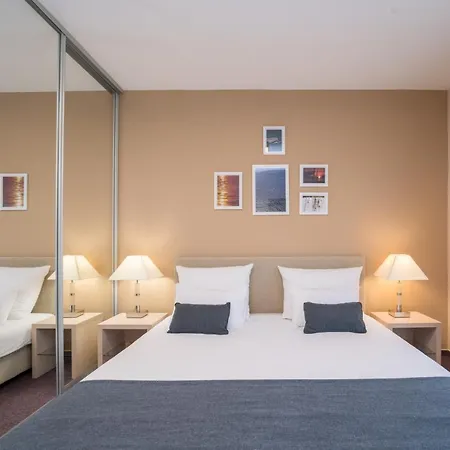 Zlatna Vala 3* Pelegrin