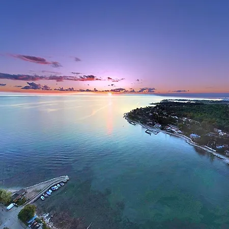 Hotel Zlatna Vala 3*