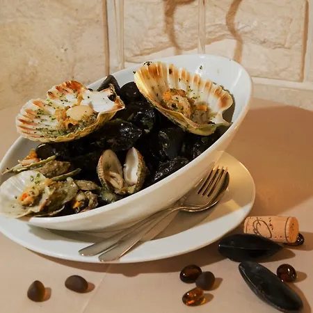 Zlatna Vala Hotel 3*