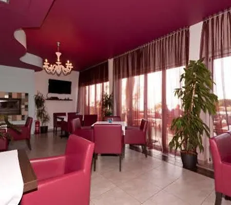 Zlatna Vala Hotel