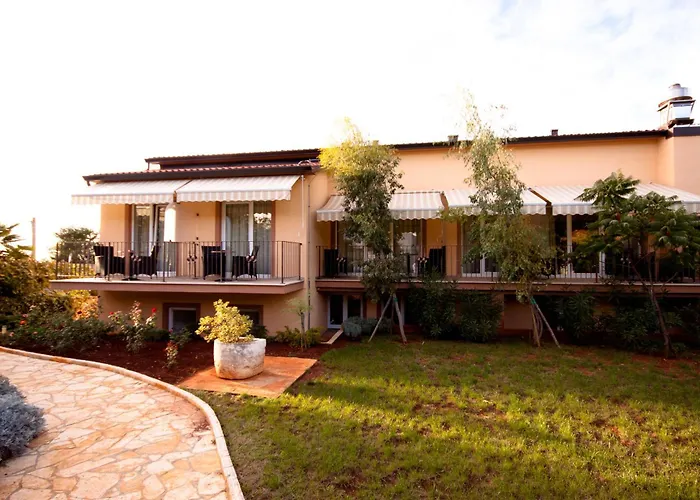 Hotel Zlatna Vala 3*