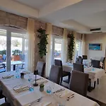 Zlatna Vala Hotell 3*