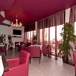 Zlatna Vala Hotel