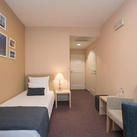Hotel Zlatna Vala 3*