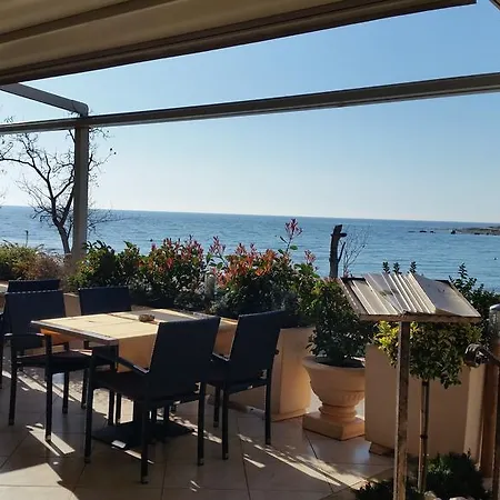 Zlatna Vala Hotel 3*