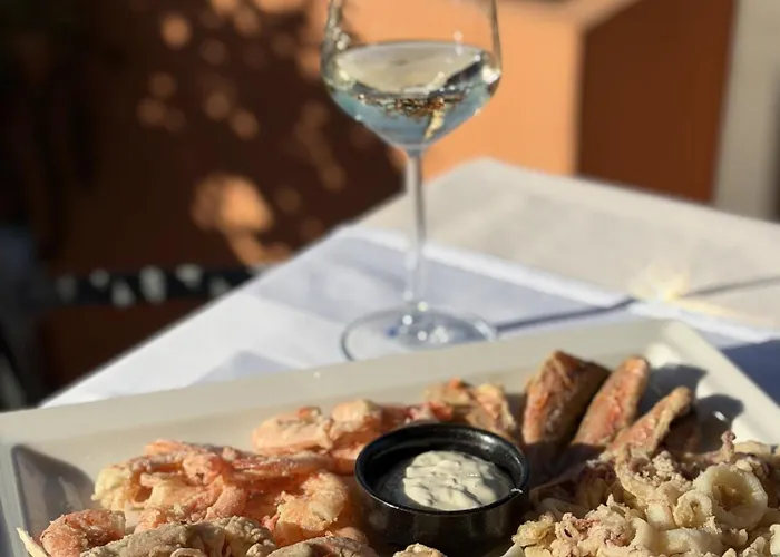 Hotel Zlatna Vala 3*